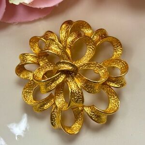 Vintage Gold Tone Floral Ribbon Corsage Brooch, Frilly Sophisticated Texture